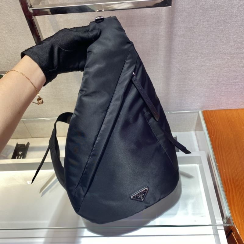 Pra*a triangle pouch